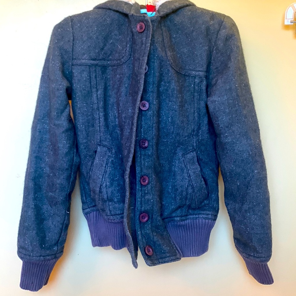 Chroma Sport Size Small Jacket/Coat